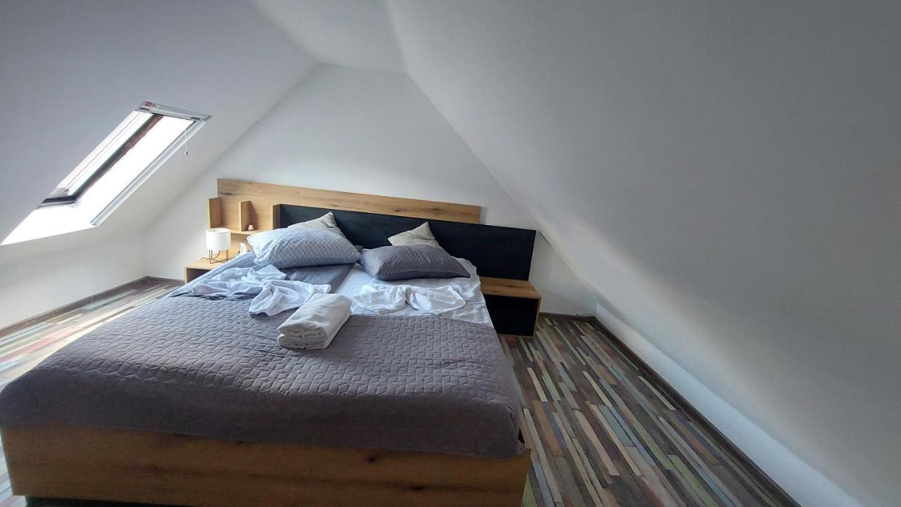 Casa Noua Villa Sasca Montană Eksteriør bilde